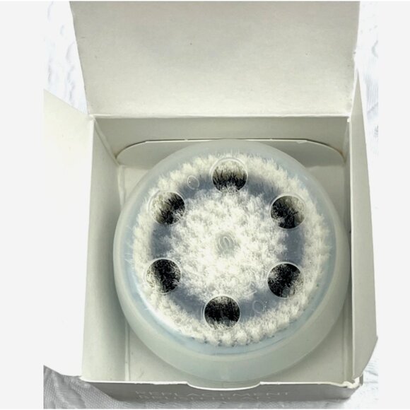 Clarisonic Mia Pink Sonic Facial Cleansing Brush w/ Charger & Head - Picture 7 of 8